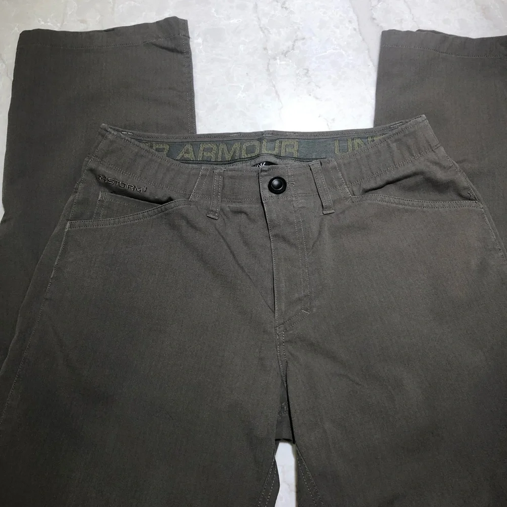Under Armour Men's Olive Brown Chino Pants